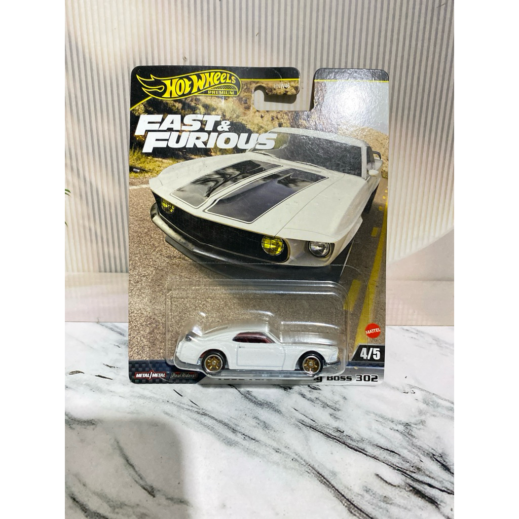Hot Wheels Premium Ford Mustang Boss 302
