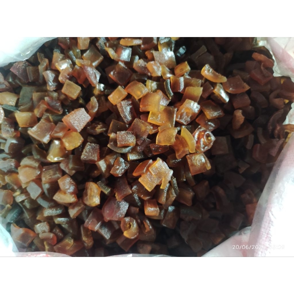 

Kerupuk Kulit Sapi Mentah Kotak 2KG Asli Kulit Sapi Dorokdok Krecek Camilan