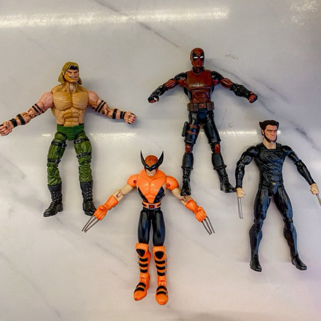 figure x men marvel legends toybiz avengers doomsday sabretooth wolverine deadpool