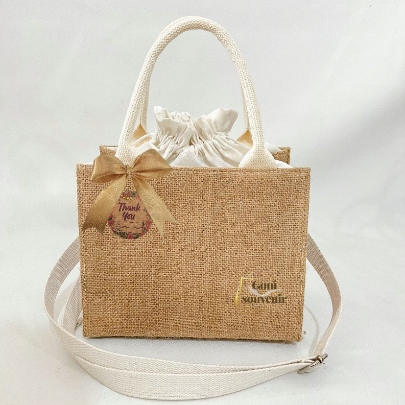

Tas Goni Premium Goodie Bag Tote Bag Hampers Parcel, Souvenir, Imlek, Natal, Lebara, WeddIng