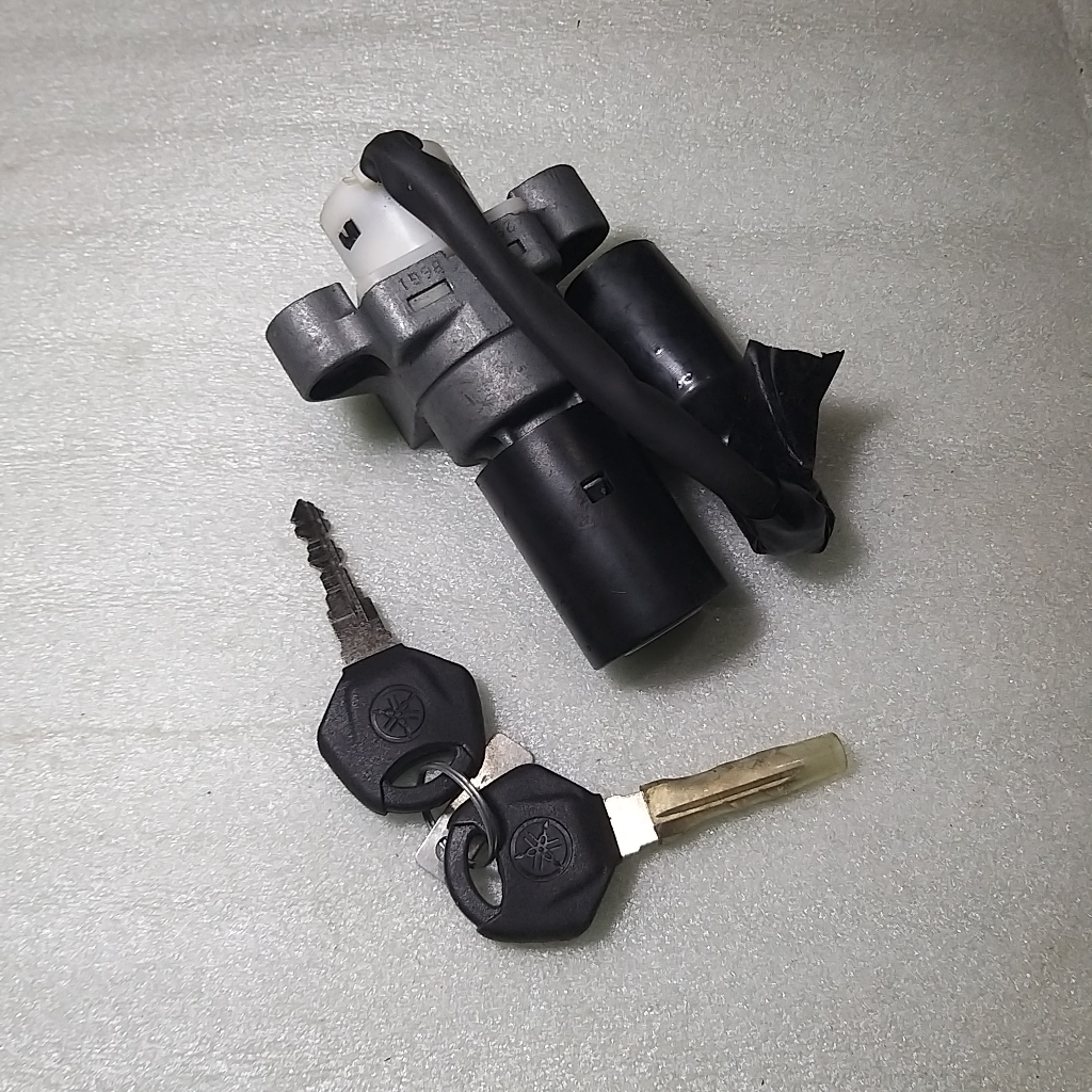 Kunci key set assy yamaha R25 MT25 original 1WD-H2501-02