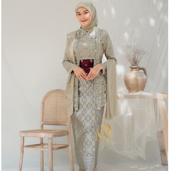 TERMURAH - Kebaya Wisuda Lamaran Kutu Baru Modern Laksmi Series Set Full Payet By Ganesha Busana