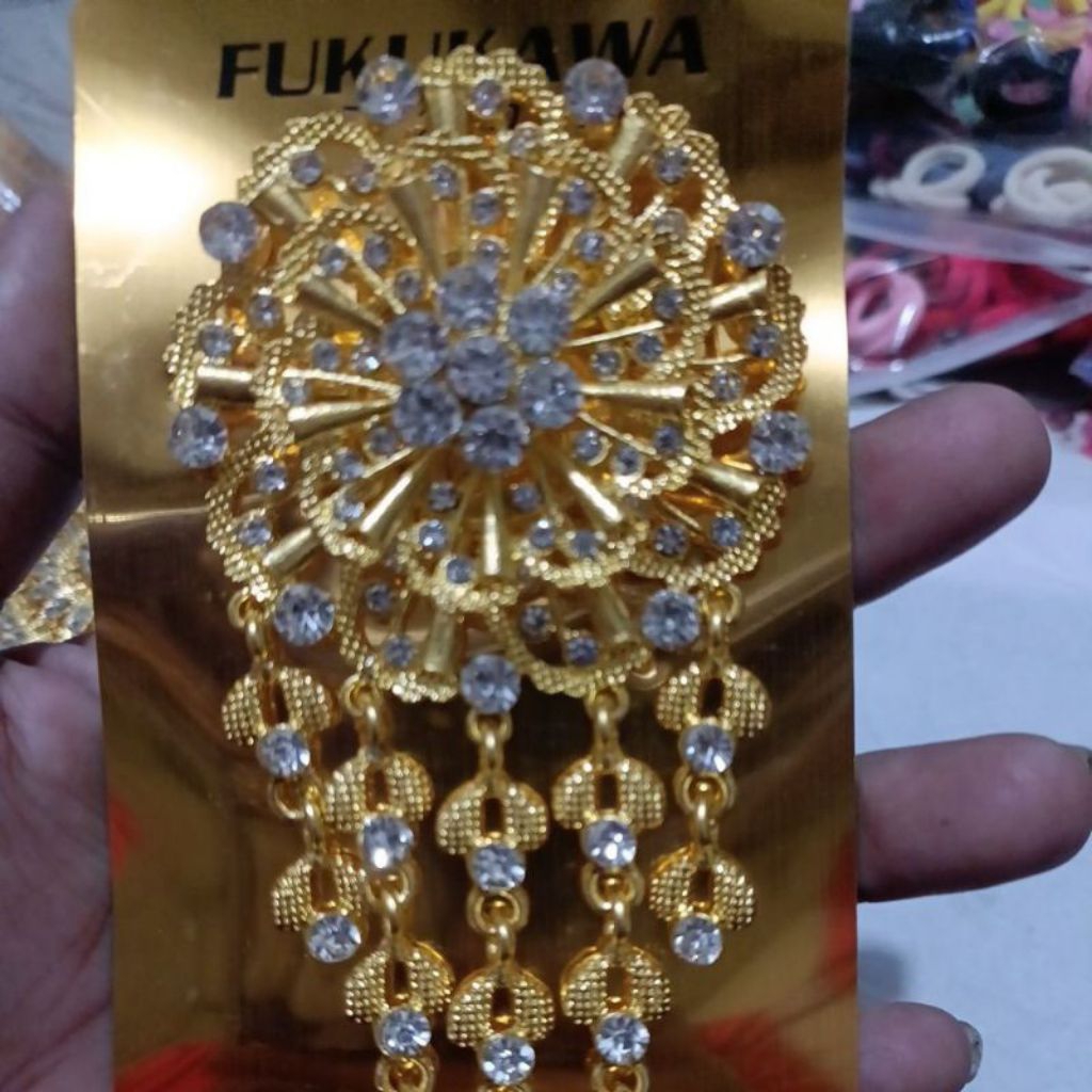 Bros kebaya jumbo, Bros baju mewah