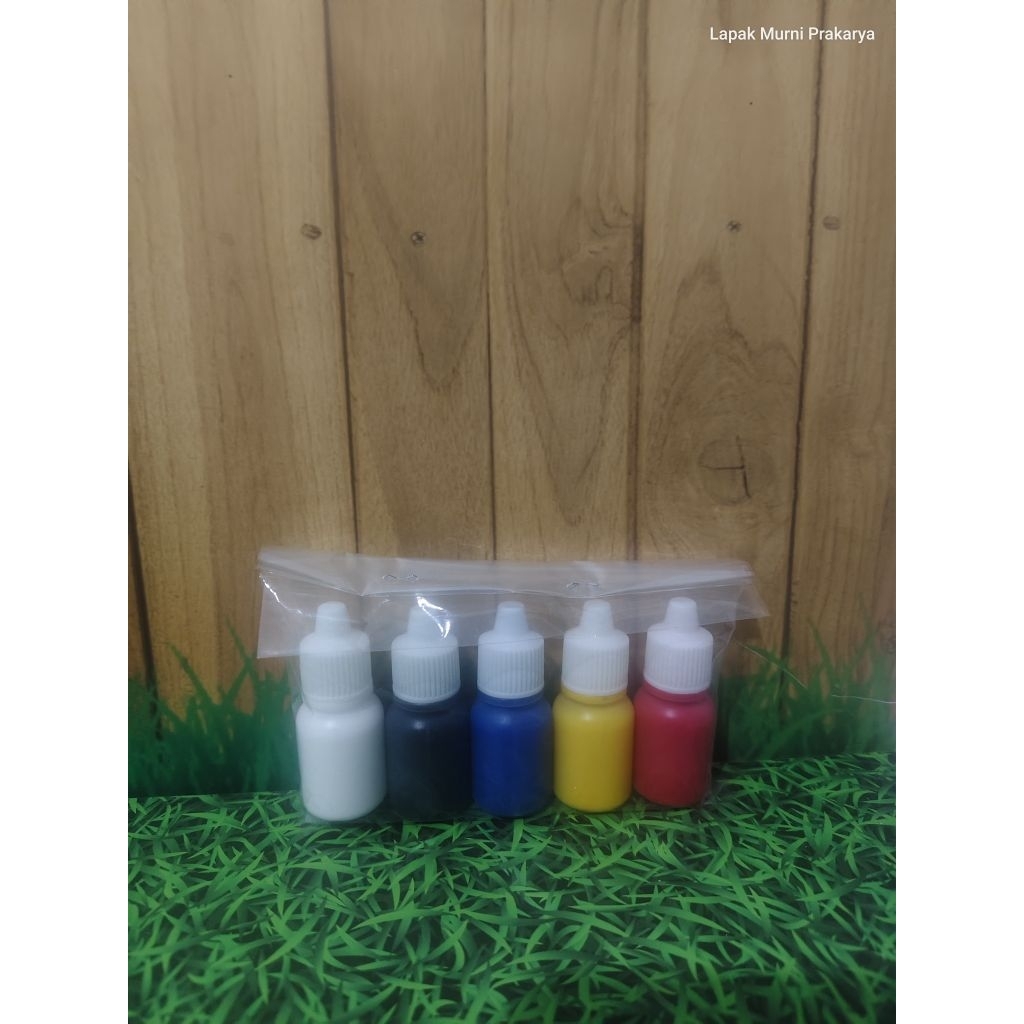 

Cat 5warna Cat Batik instan, Cat Tekstil, Cat Lukis Kanvas, Lukis Kayu 5warna