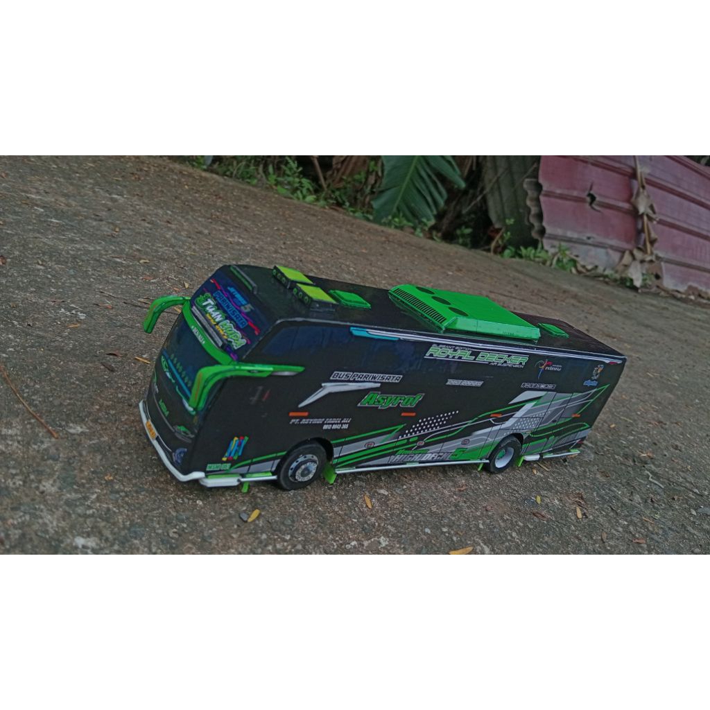 PAPERCRAFT BUS MSM ASYROF "TUAN MUDA"