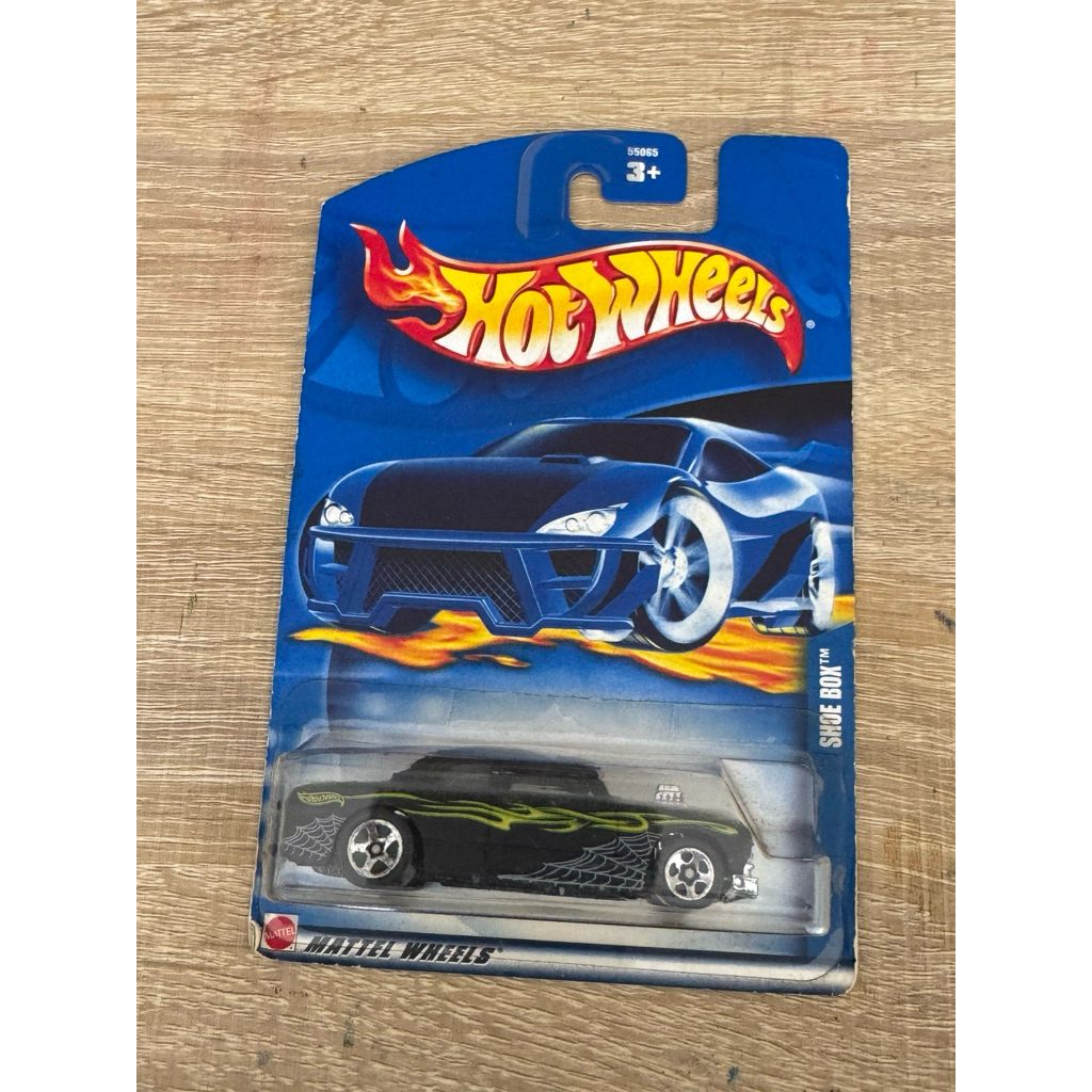 shoe box hot wheels 2001