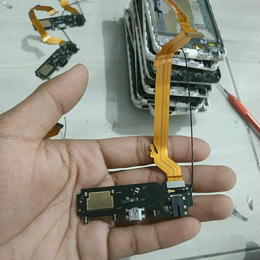 fleksibel board cas bekas kw Vivo y71