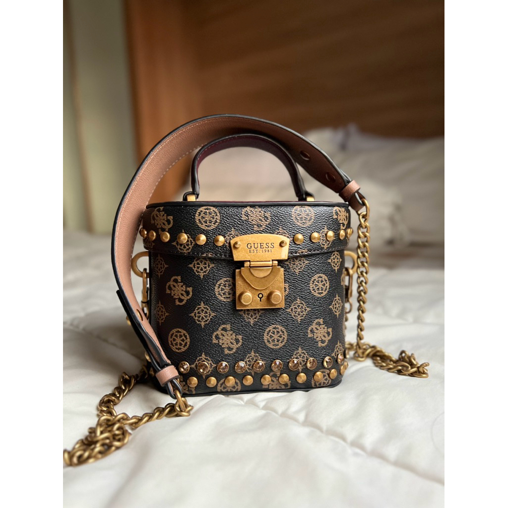 guess top handle bag black