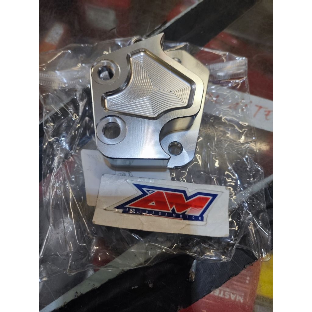 braket kaliper 4p nmax depan 260mm kaliper brembo