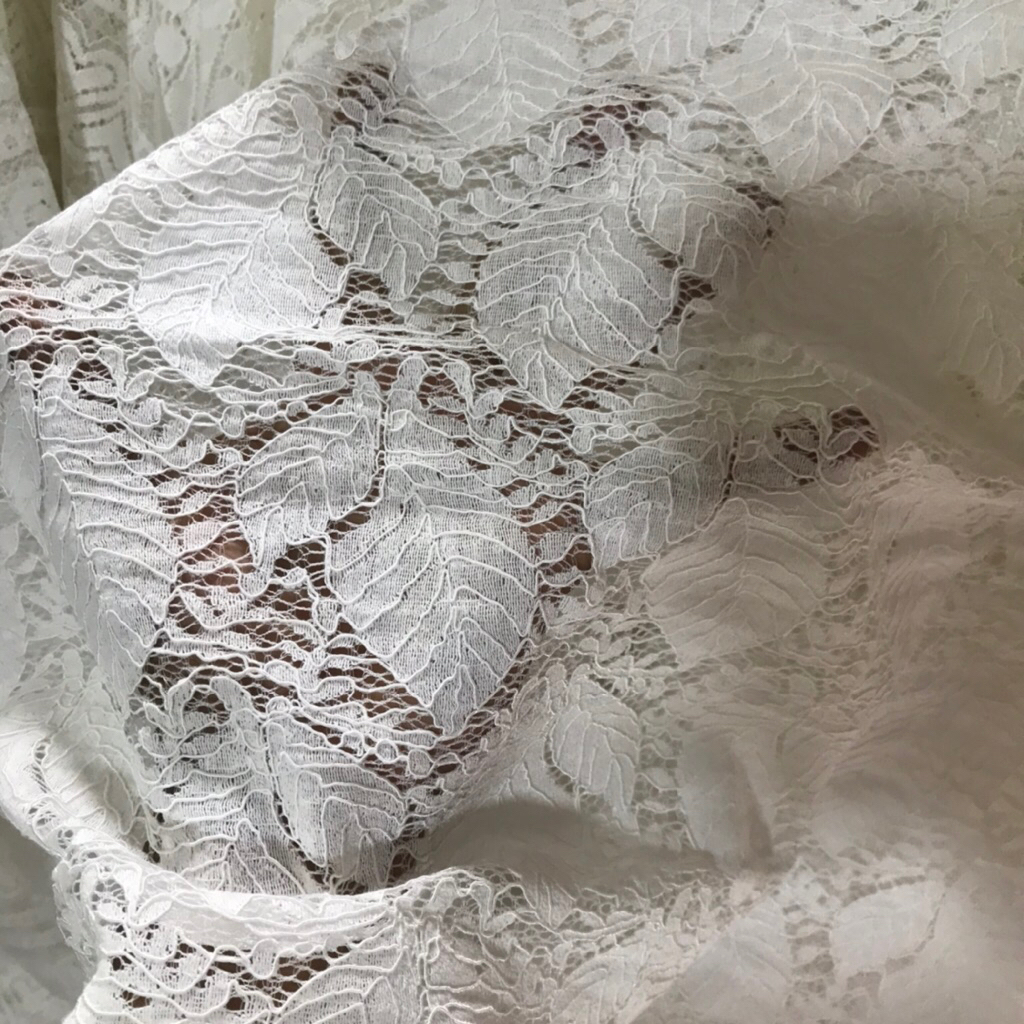 kain brokat katun ~ kain brokat Import ~ kain brokat semi prada