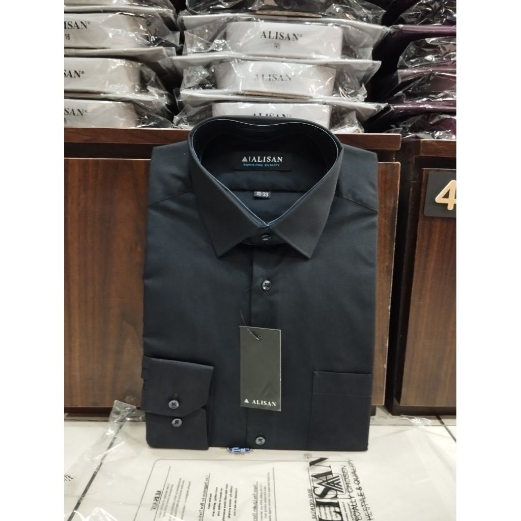 Alisan Kemeja Formal Pria Polos Warna Hitam Lengan Panjang Reguler