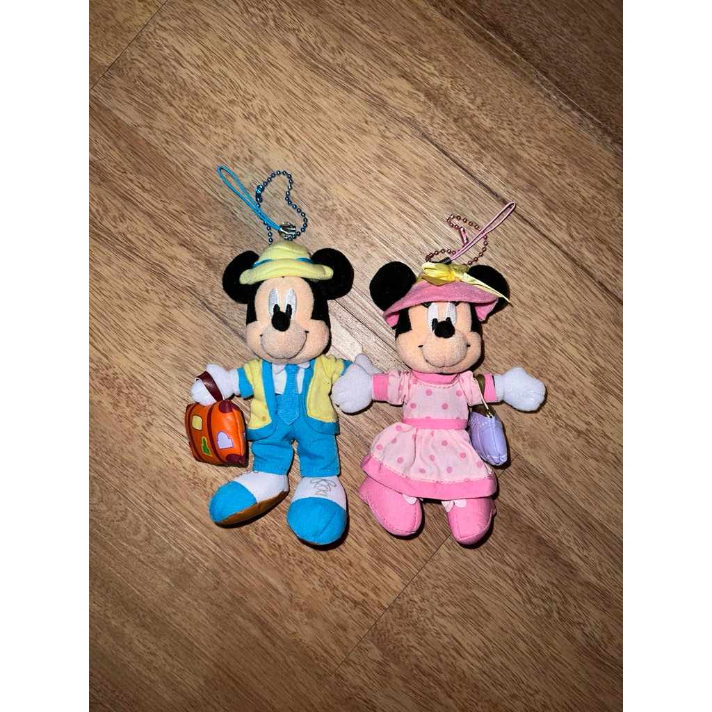SOLD  SOLD mickey minnie tokyo disney resort (TDR) plush keychain ganci