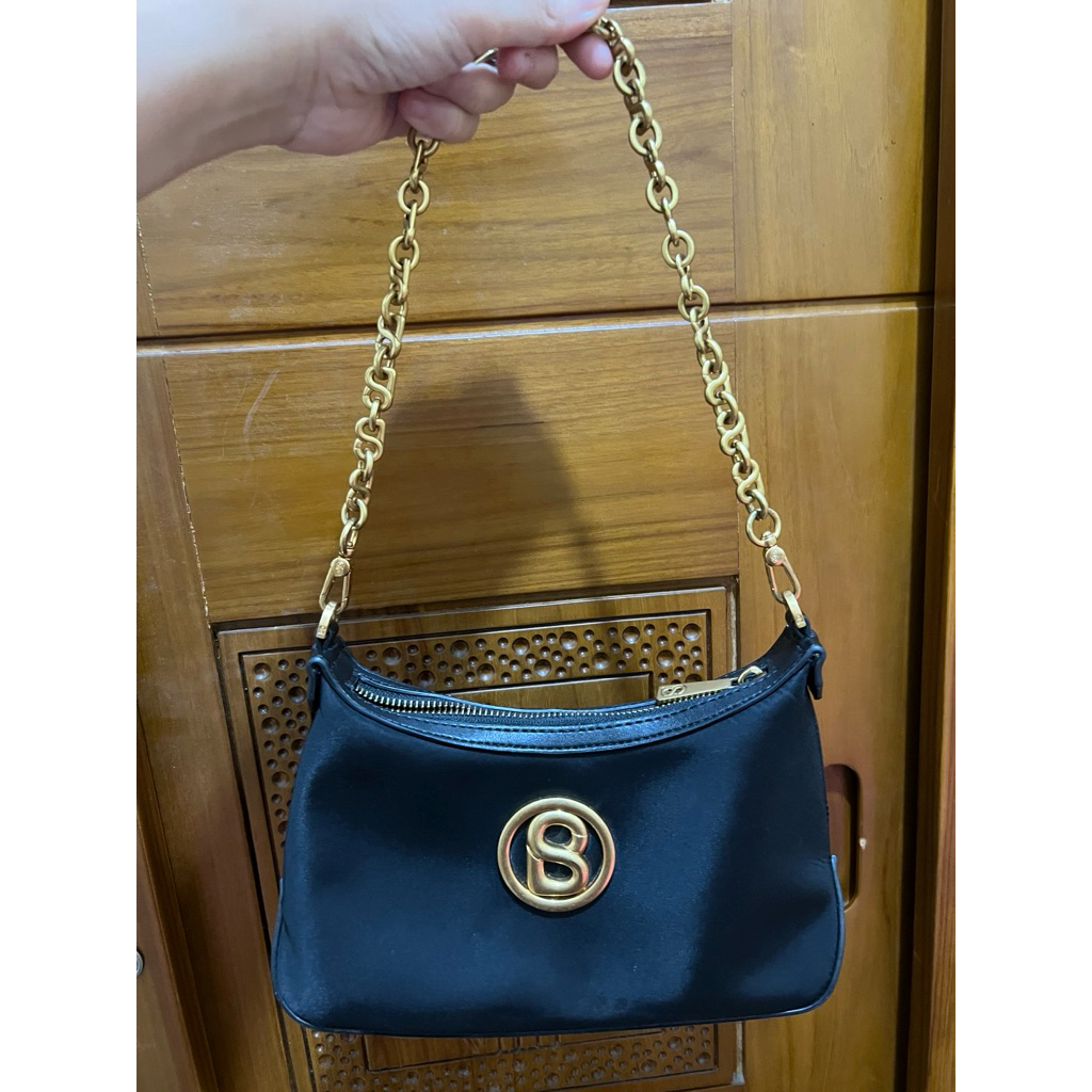 preloved Luana Bag Buttonscarves