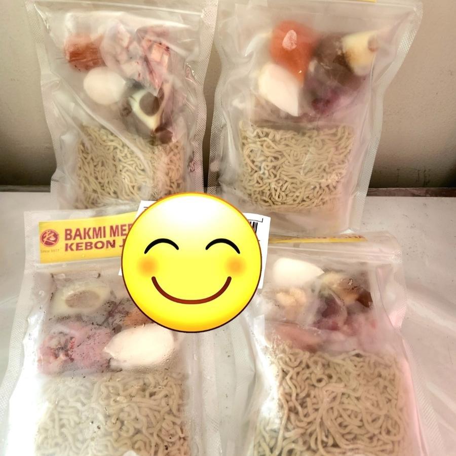 

Bakmie Bakmi Medan Kebon Jahe - Mie Keriting Frozen BAKMIE MEDAN KEBON JAHE FROZEN MIE KERITING