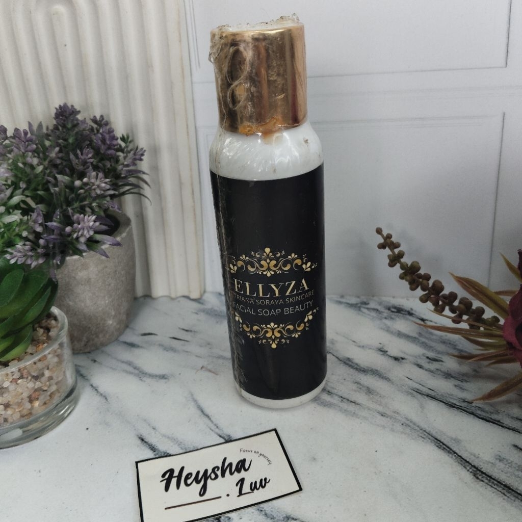 Syara Lyza SkinCare brightening  Facial Wash