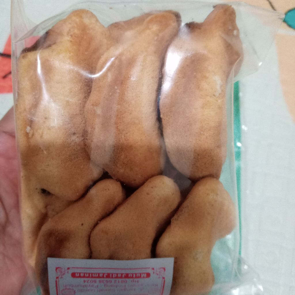 

Bolu Kering Ikan Jadul isi 10 - Cemilan Tradisional Homemade