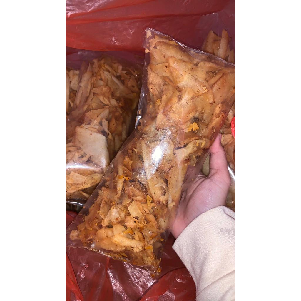 

kripik singkong pedas bestseller ditoko/krepek