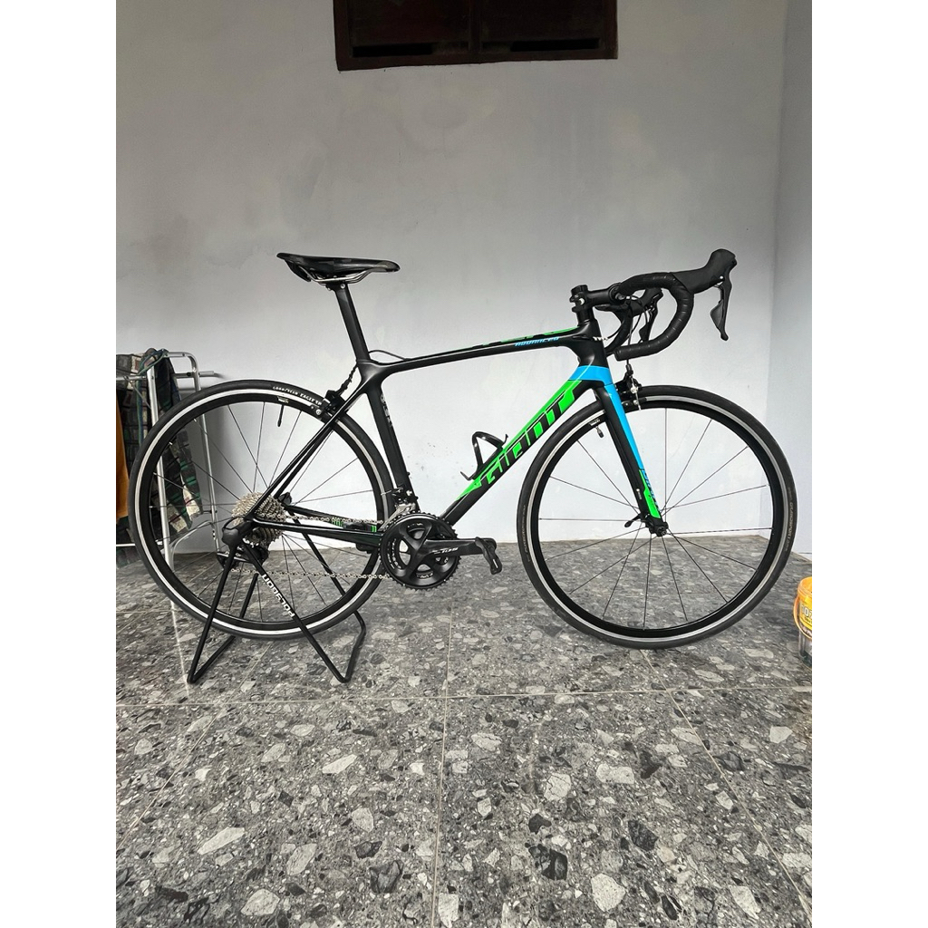 giant tcr advance pro size M