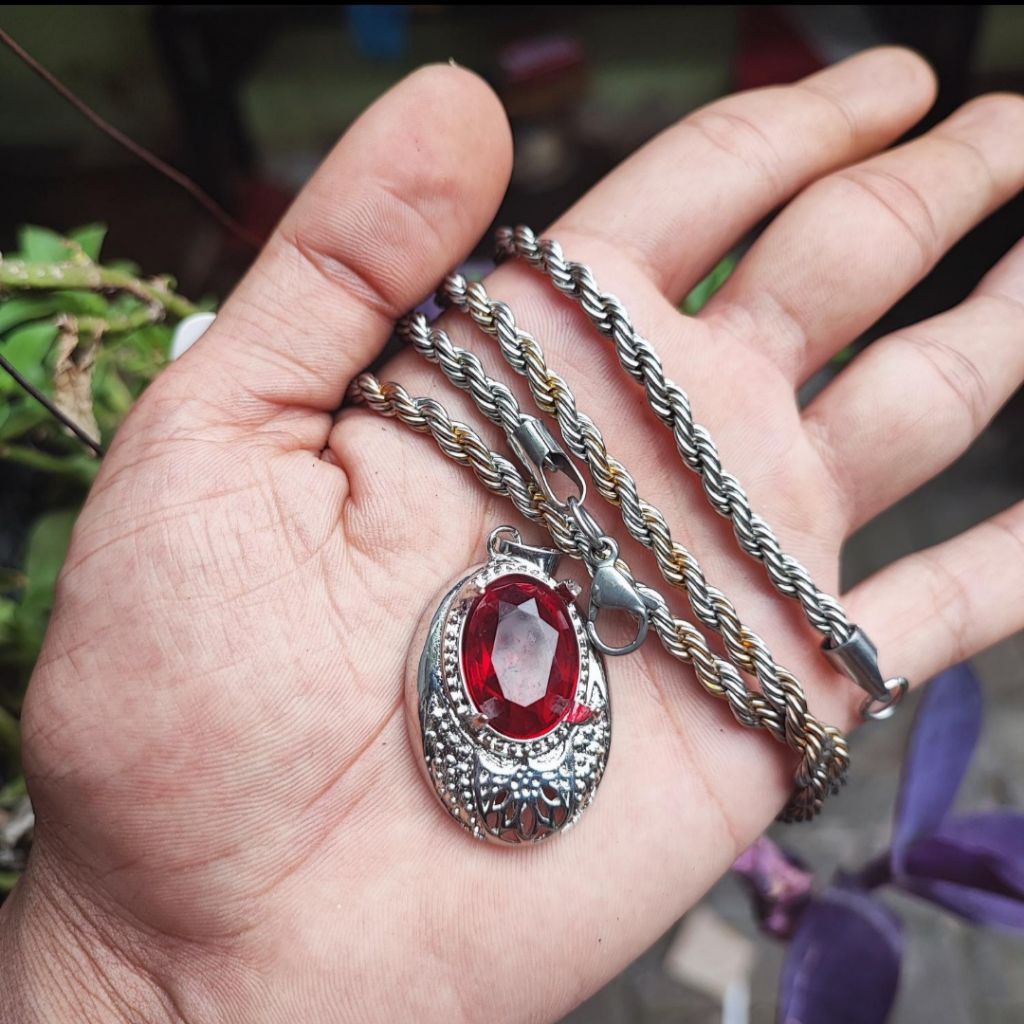 Kalung liontin titanium batu akik merah siam cutting