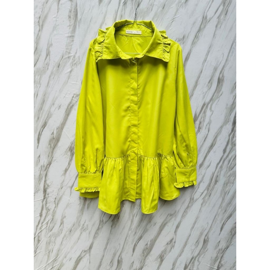 Preloved Blouse Lime Green Top Hijabchic original/kemeja formal wanita lime green/blouse hijab