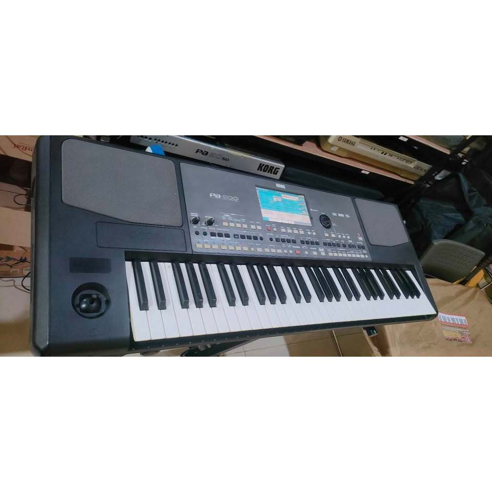 Keyboard Korg PA600 V2 Second Normal (sudah termasuk packing kayu)