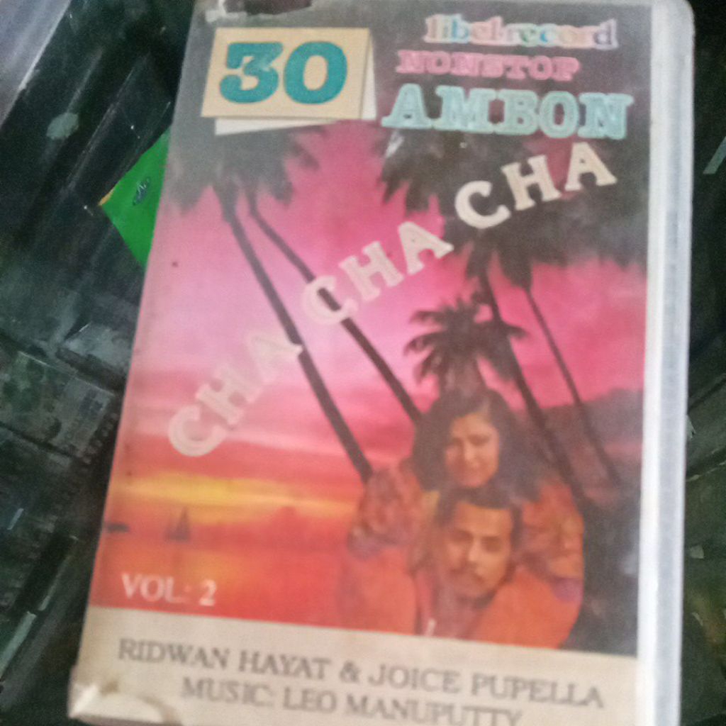 kaset pita nonstop AMBON E40