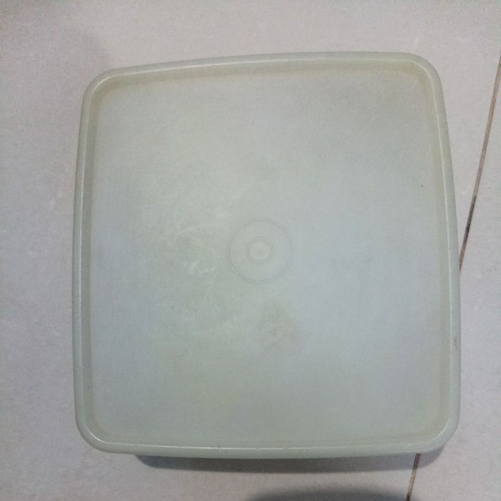 tupperware LSA preloved