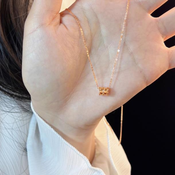 【17K / 750 emas asli / kadar 】Kecil pinggang ringan mewah gadis tinggi perasaan rantai rantai perhia