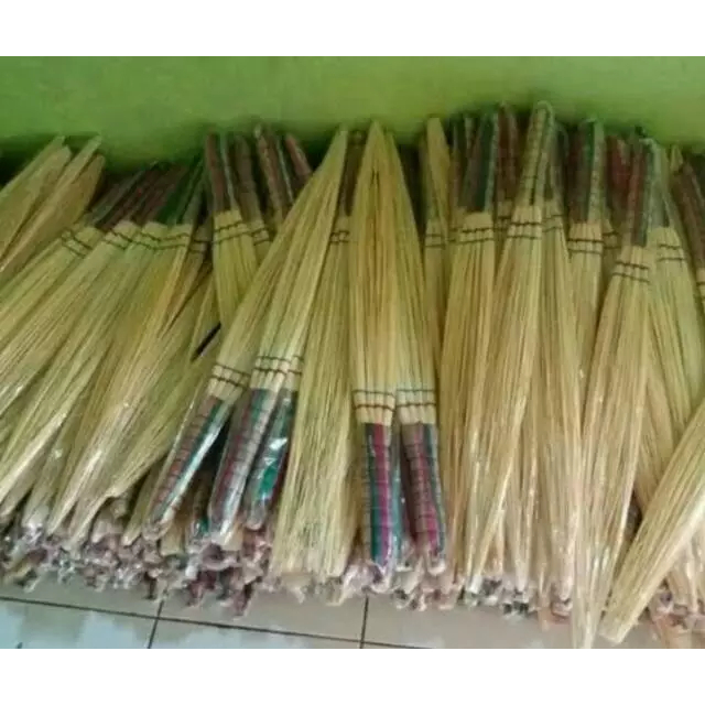 Sapu Penebah/Sapu lidi cantik/dari rotan/Sapu Penebah Kasur