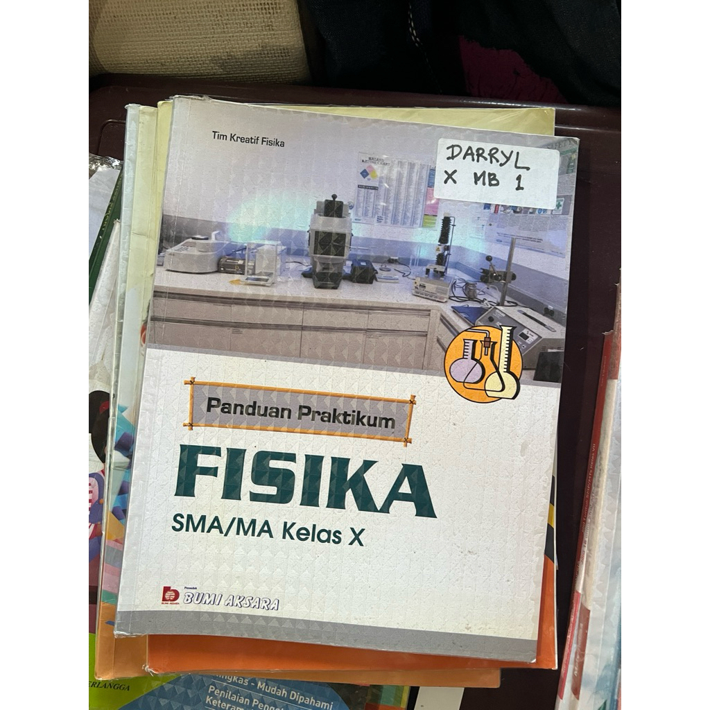 buku Panduan Praktikum Fisika kelas 11 Bumi Aksara