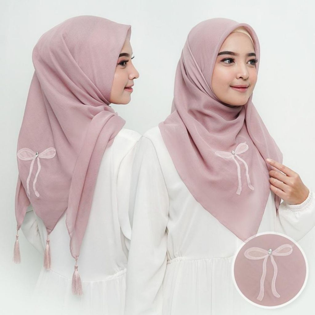 Hijab Segi Empat Paris Tassel Pita Besar | Jilbab segi empat Motif Manis Elegan
