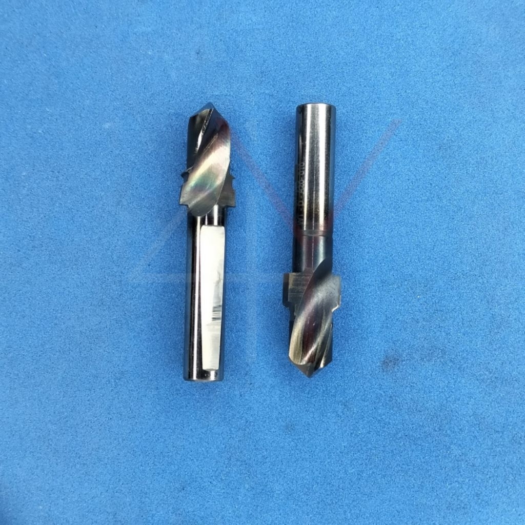 Mata Bor Carbide 8.1mm mata bor drill 8.1 mm gagang 7mm carbide kondisi Seken