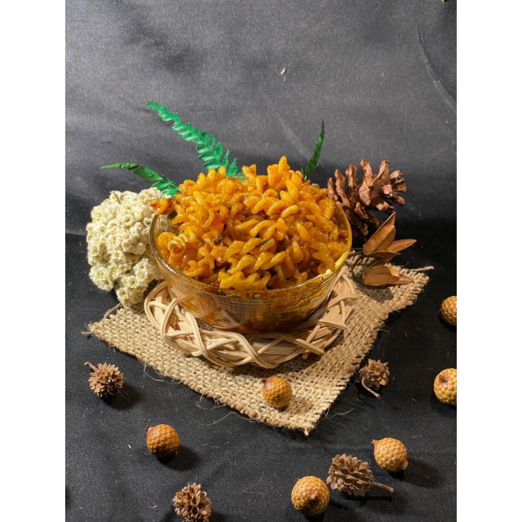 

sebring seblak kering spiral pedas daun Jeruk