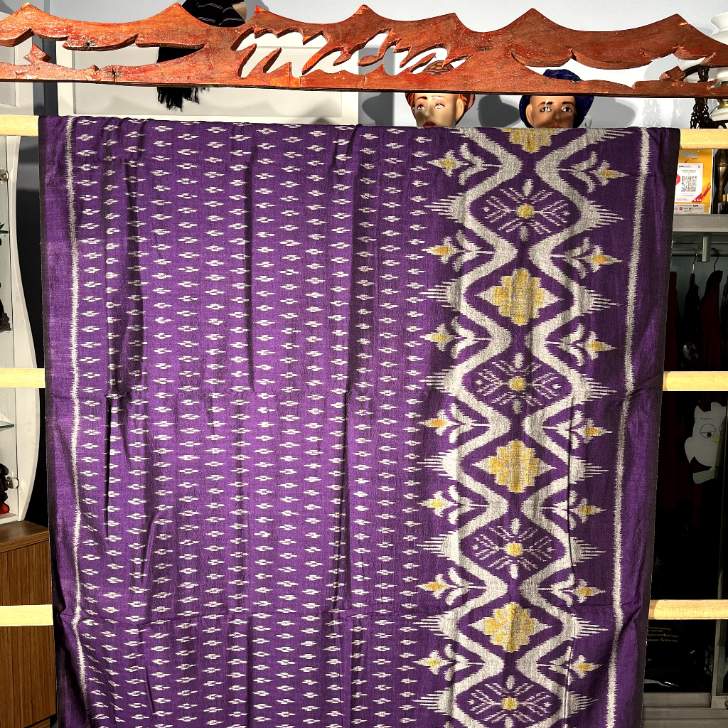 Kain Tenun Harmoni Udan Bintang Silver Kombinasi Emas (UNGU3650KAOSZ)