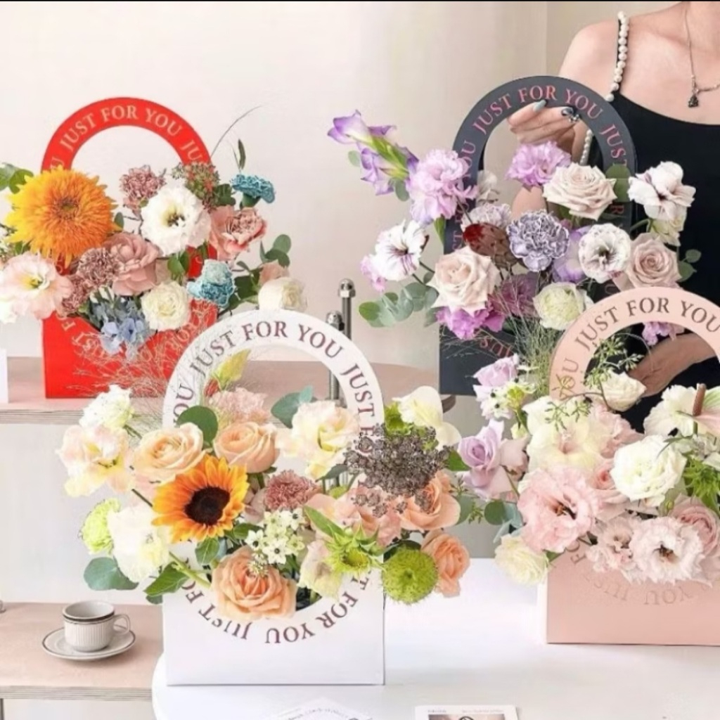 

kotak bunga flower box papper bag bunga bentuk oval handy bag florist just for you