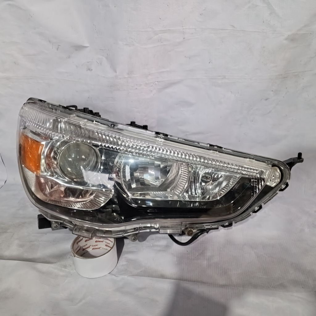 Headlamp Lampu Depan Mitsubishi Outlander PX Sport HID Origin Kanan