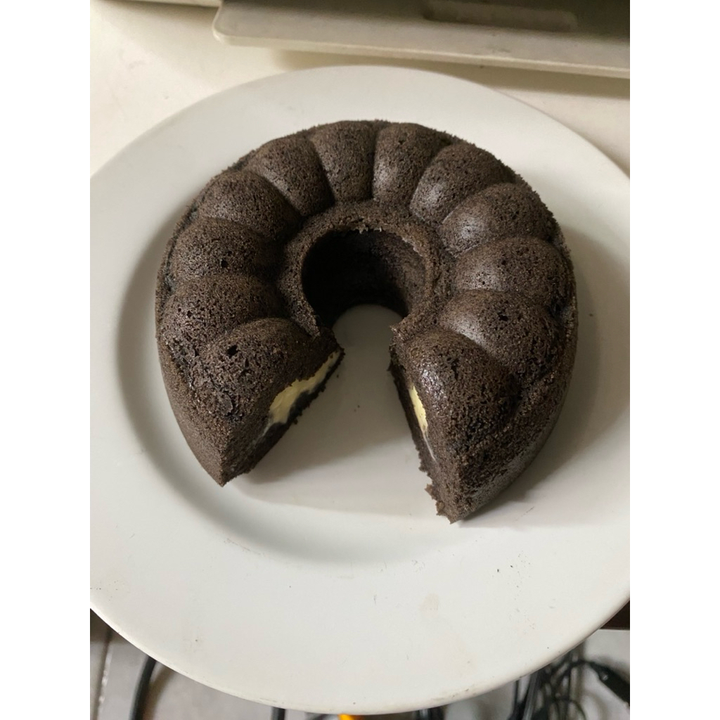 

BOLU KETAN HITAM ISI KEJU LUMER LEMBUT PREMIUM