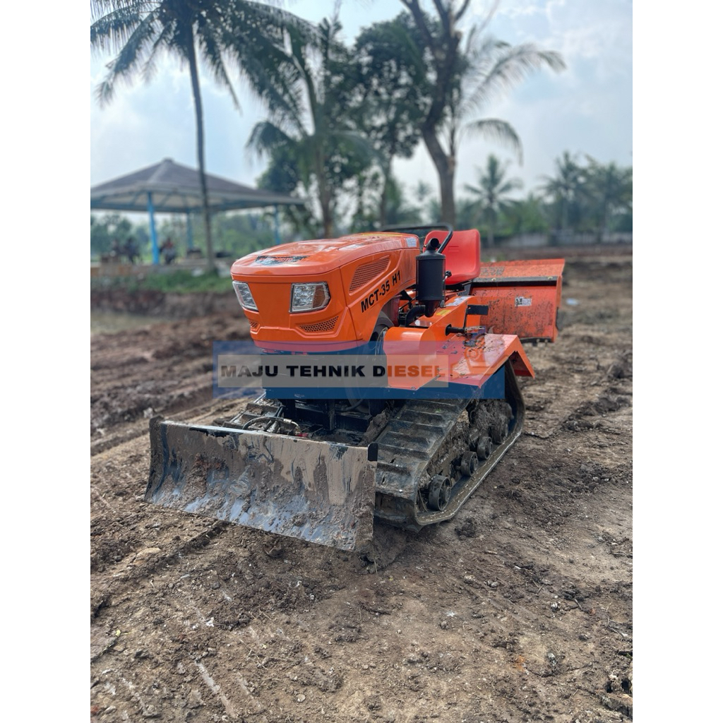 Traktor Amfibi / Crawler Tractor MATSUMOTO MCT 35 H1 tanpa Bucket Excavator