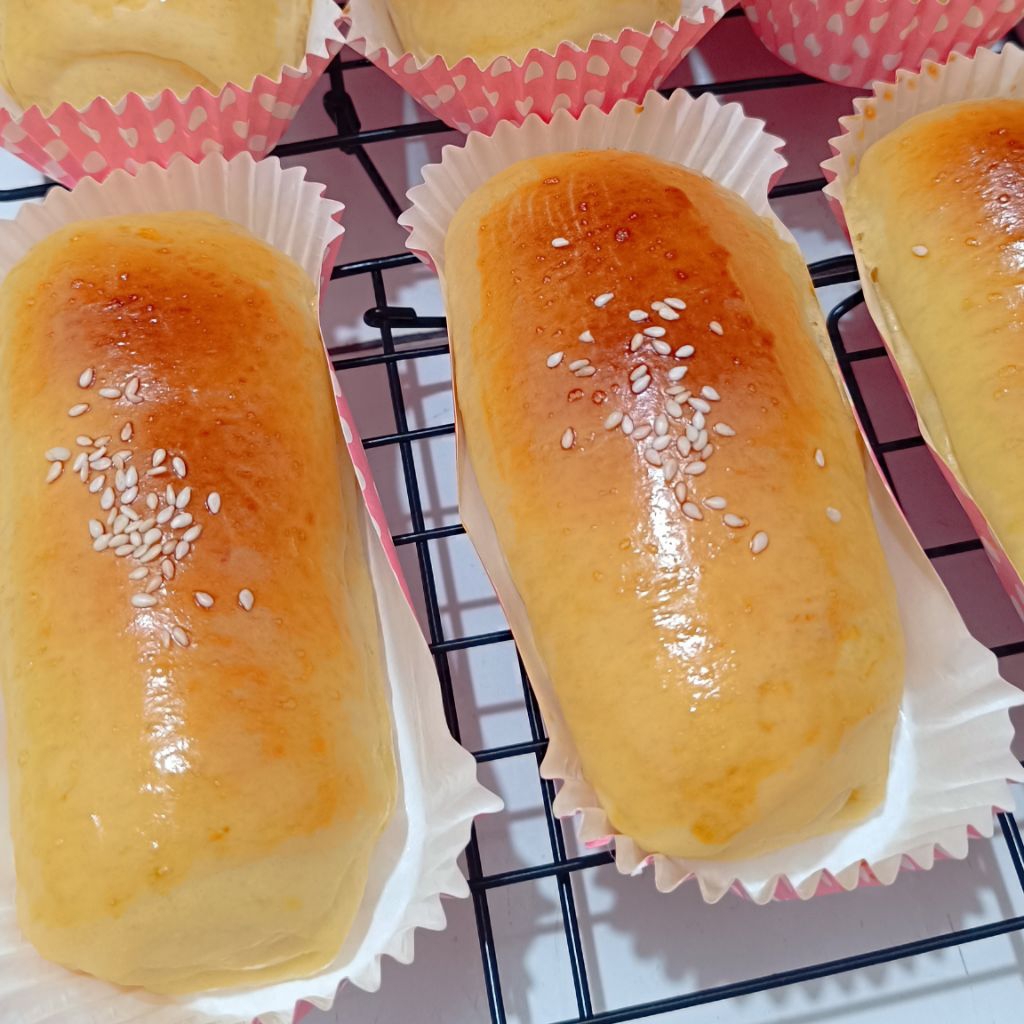 

Roti isi Kacang Hijau by Jadoel Bakery Singkawang