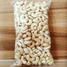 

KACANG MEDE MENTAH UTUH SUPER KERING / CASHEW NUT RAW / KACANG METE
