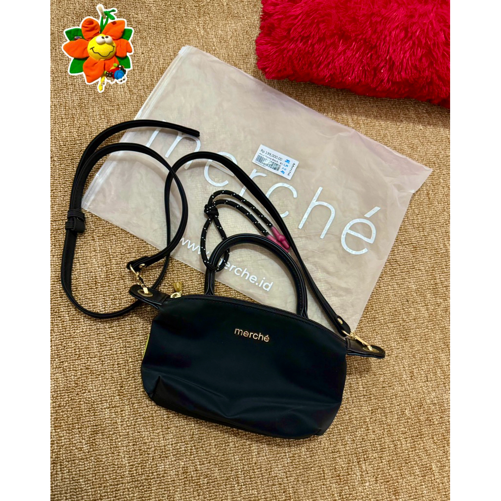 (SOLD) MERCHE Tas Selempang Wanita Alice Petite Black (Like New) - merche pl merche murah alice peti