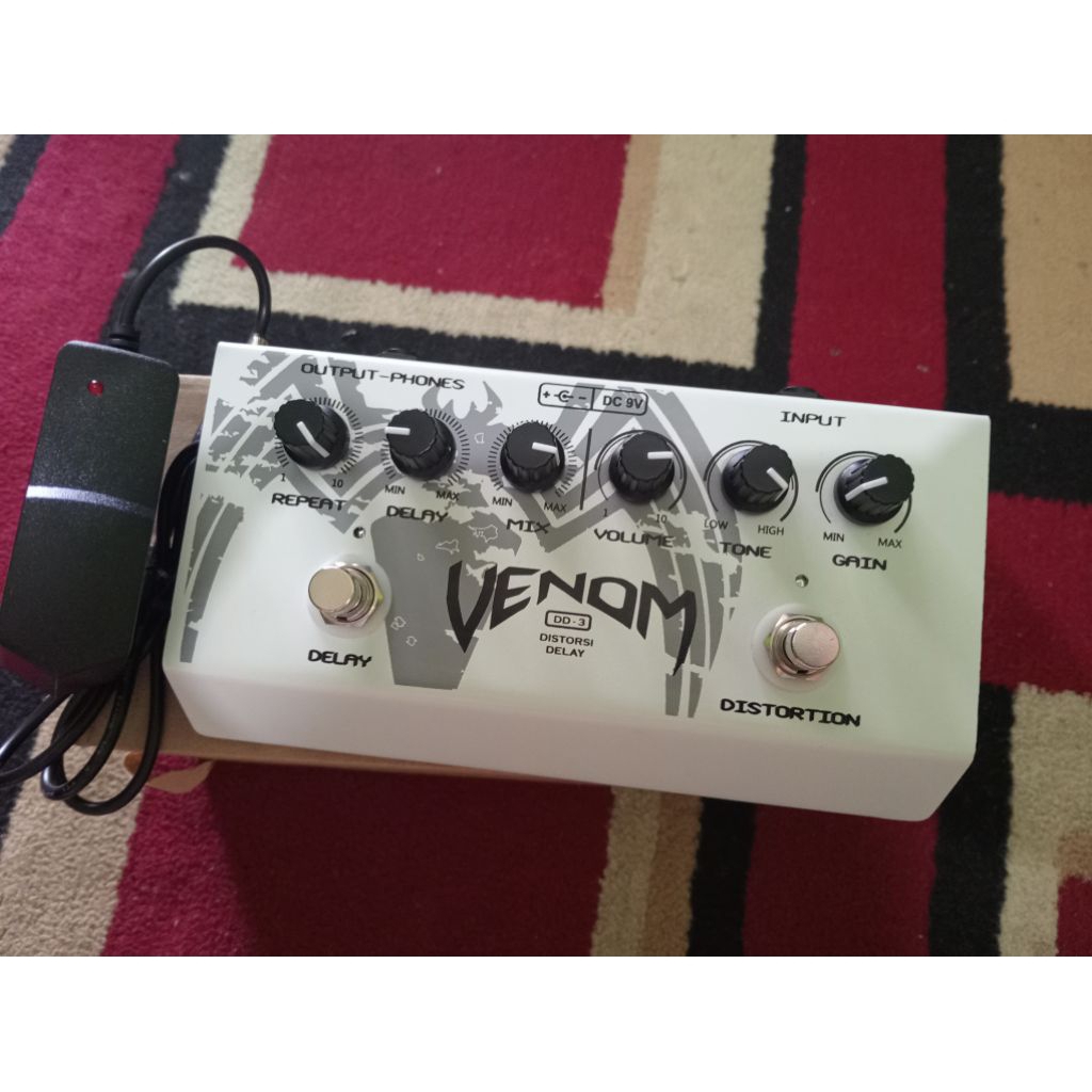 efek gitar listrik venom distorsi dan delay + adaptor