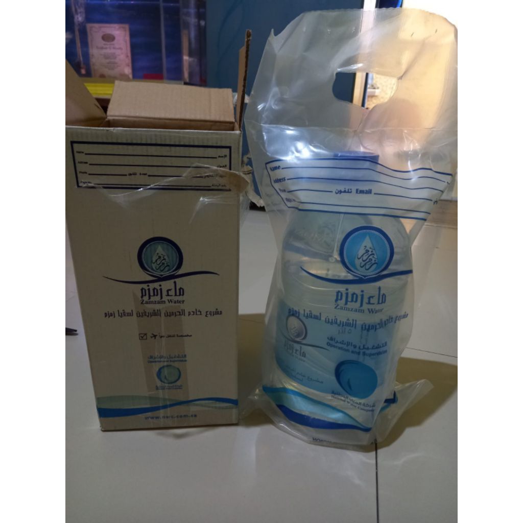 

AIR ZAM ZAM 5 LITER 100% DARI ARAB LANGSUNG, SUDAH ADA BARCODE PRODUKSI