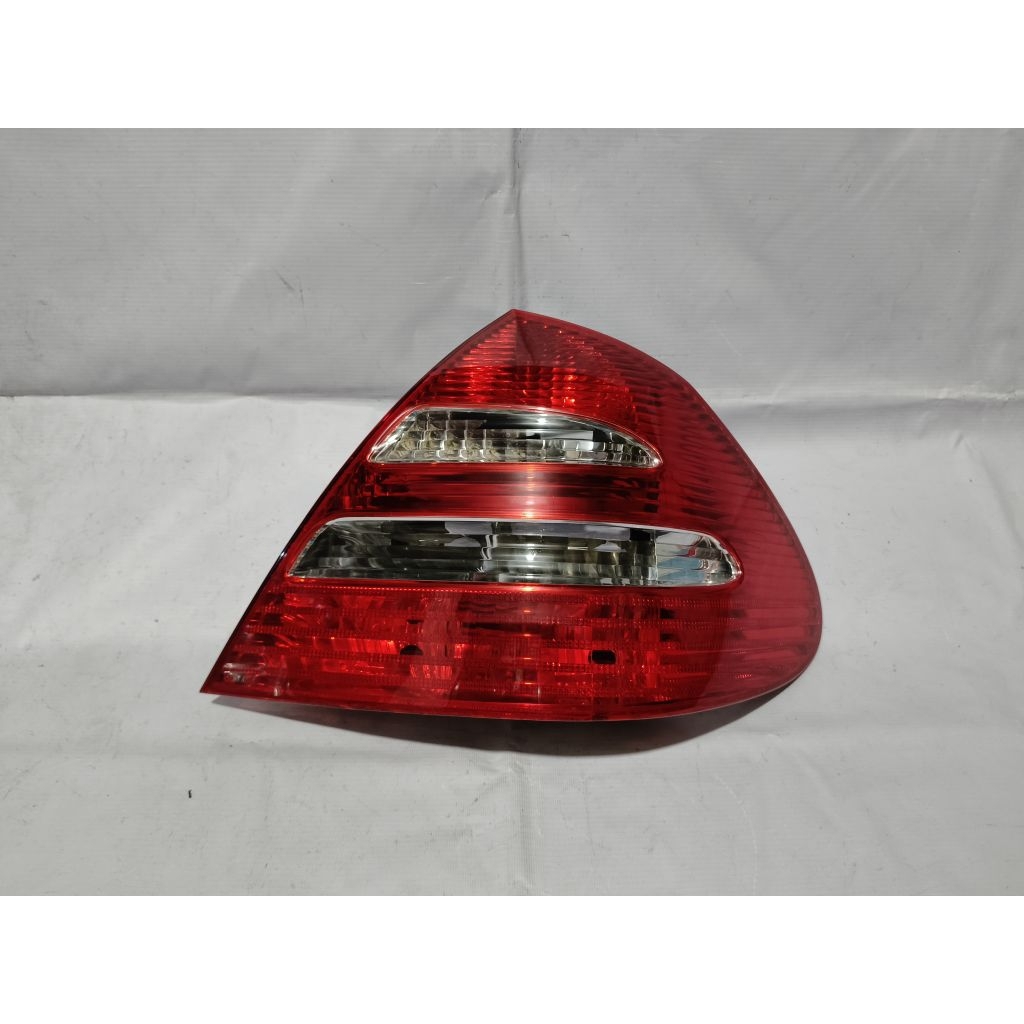 Lampu belakang stoplamp Mercy W211 E-class