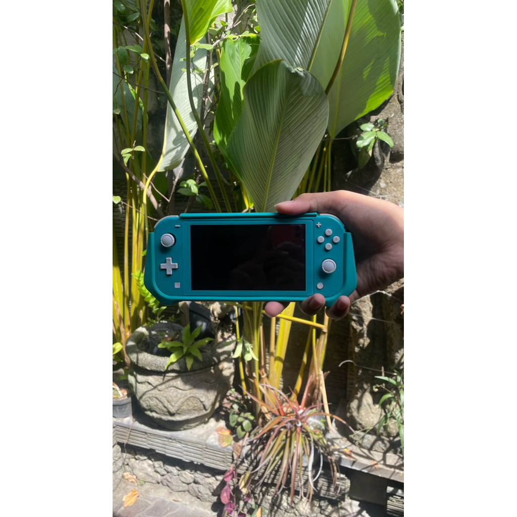 Dijual Nintendo Switch Lite 128GB CFW