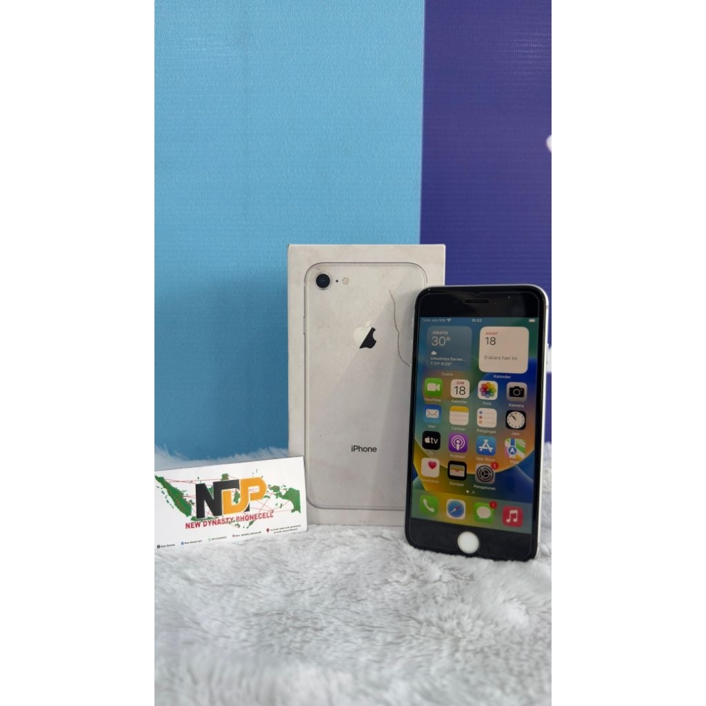 HANDPHONE BEKAS IPHONE 8(64gb) WHIITE IBOX
