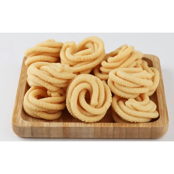 

Kue akar kelapa melingkar gurih