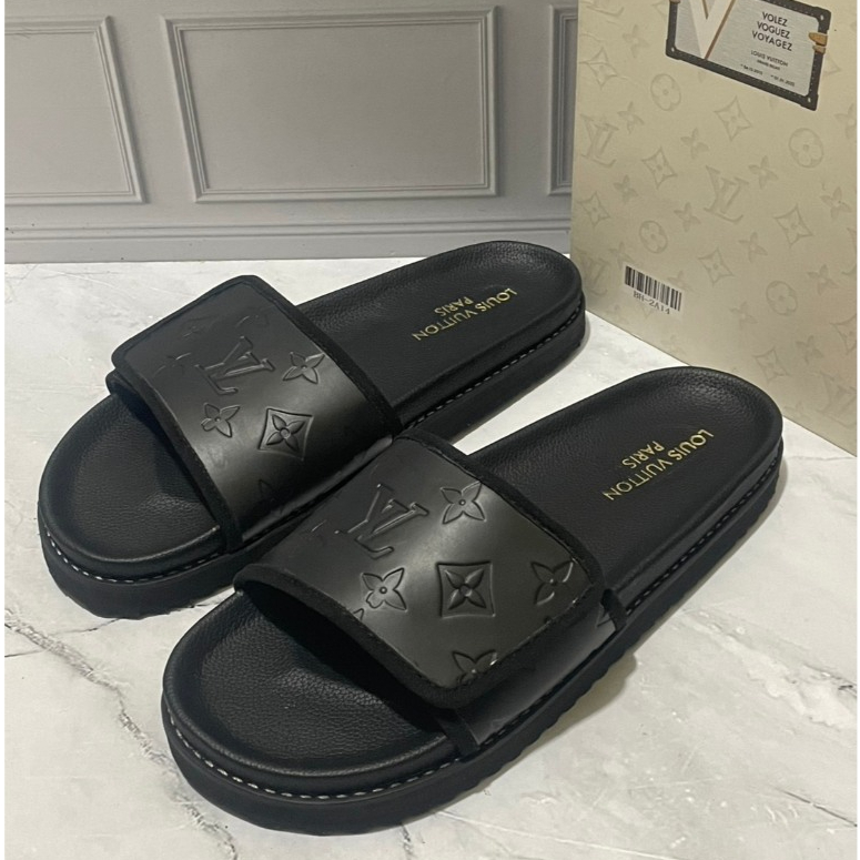 KUZUKA FOOTWEAR-Sandal ELV Pria Dan Wanita PEREKAT Kokop Slide Embos Mewah Elegan