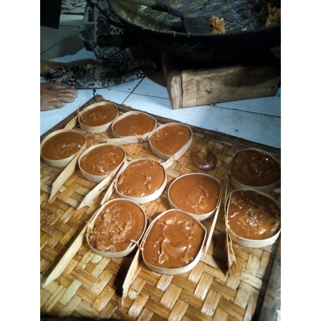 

Gula aren/gula Kawung manis asli Tanpa campuran apapun