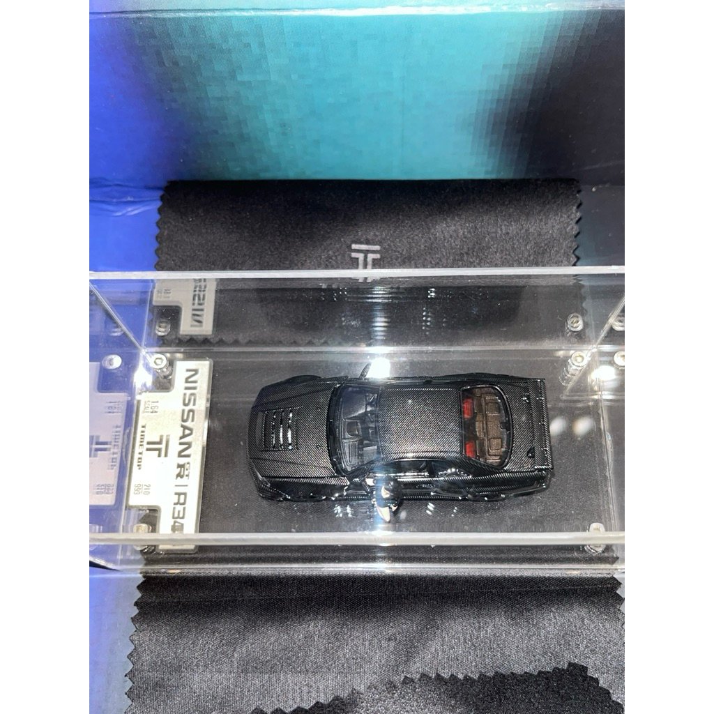 TIME TOP R34 skyline full carbon black with figure